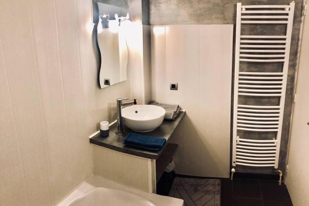 F3 - Neuf - 4/6 P - Lits King Size - Wifi - Cour Apartman Le Puy-en-Velay Kültér fotó